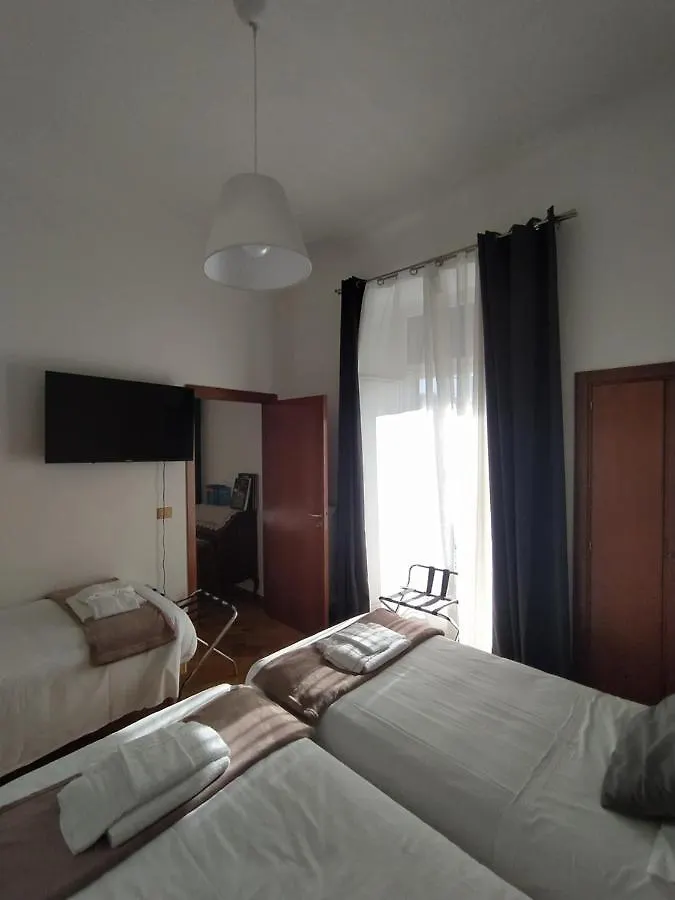 Hotel Domus Nikolai Bari
