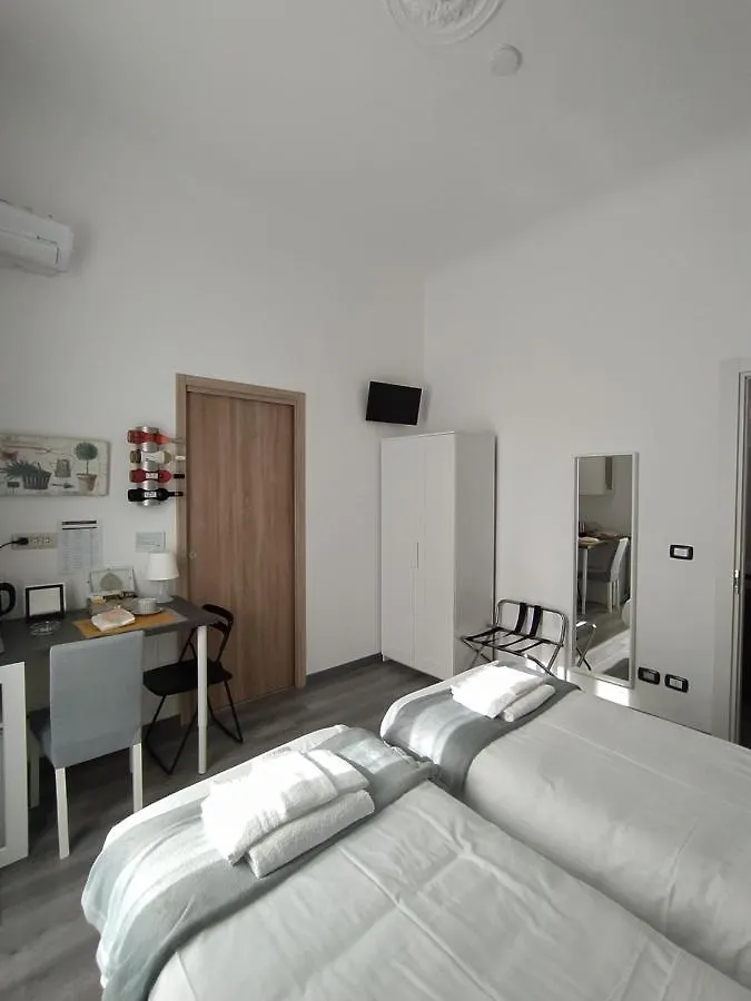Hotel Domus Nikolai Bari