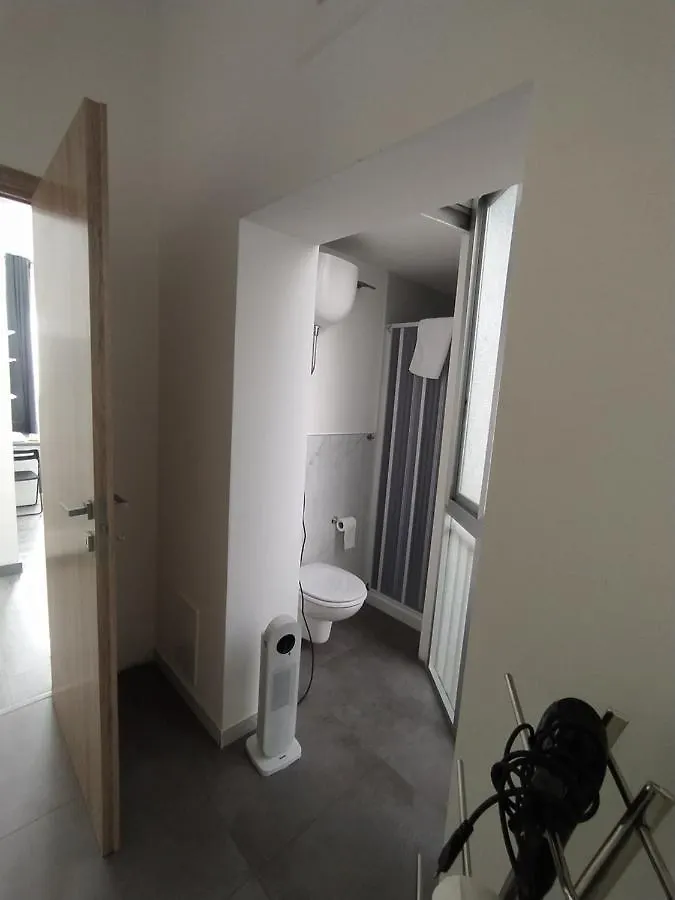 Domus Nikolai Hotel Bari 2*,